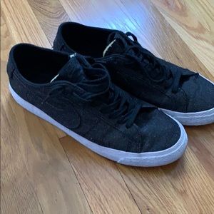 Nike Blazer black denim size 9